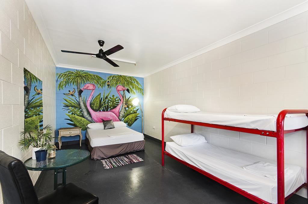 Adventurers Backpackers Hostel Τάουνσβιλ Εξωτερικό φωτογραφία