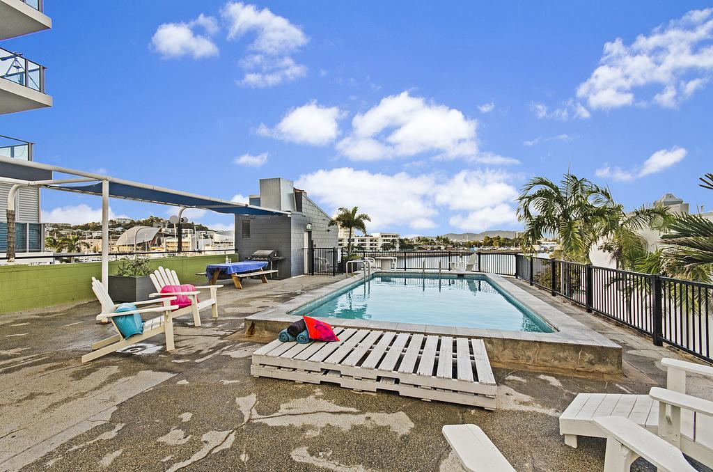 Adventurers Backpackers Hostel Τάουνσβιλ Εξωτερικό φωτογραφία
